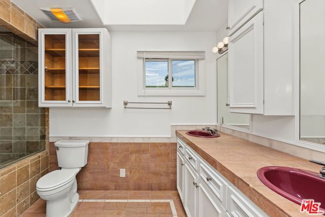 25 Arcadia Terrace PH, Santa Monica, CA 90401