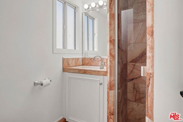 25 Arcadia Terrace PH, Santa Monica, CA 90401