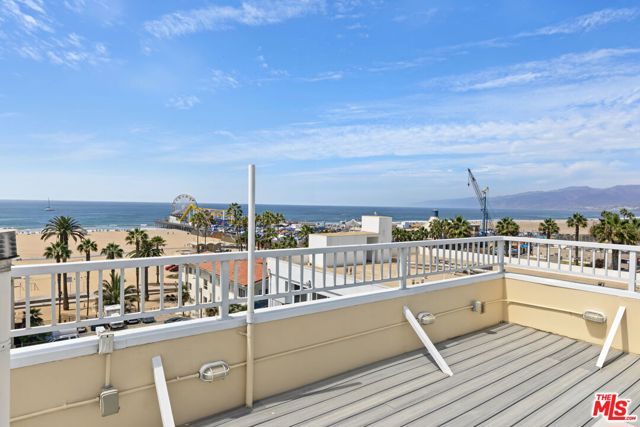 25 Arcadia Terrace PH, Santa Monica, CA 90401