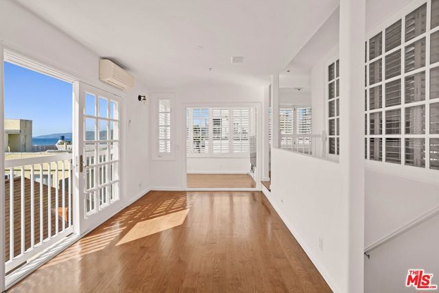 25 Arcadia Terrace PH, Santa Monica, CA 90401