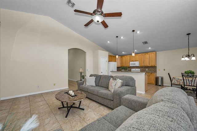 6549 CRESCENT LOOP, Winter Haven, FL 33884