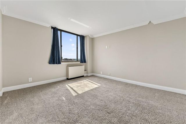 700 E 8th Street 16M, Kansas City, MO 64106