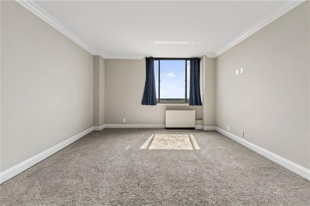 700 E 8th Street 16M, Kansas City, MO 64106