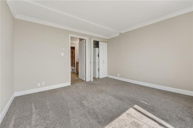 700 E 8th Street 16M, Kansas City, MO 64106