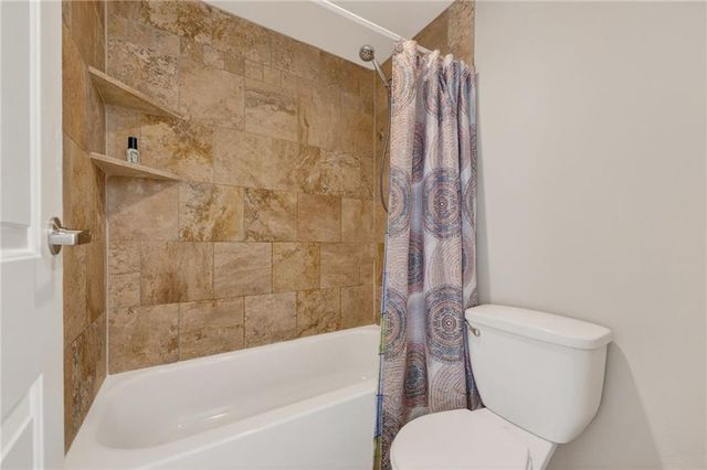 700 E 8th Street 16M, Kansas City, MO 64106