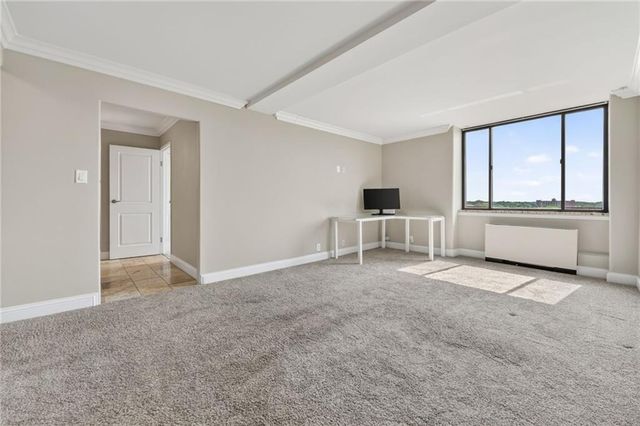 700 E 8th Street 16M, Kansas City, MO 64106