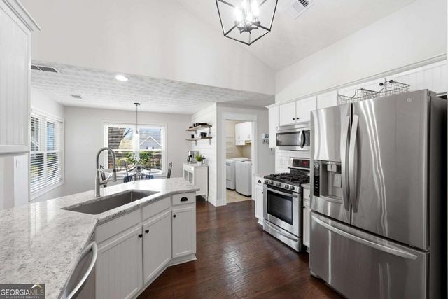 5655 Lenox Park Place, Sugar Hill, GA 30518