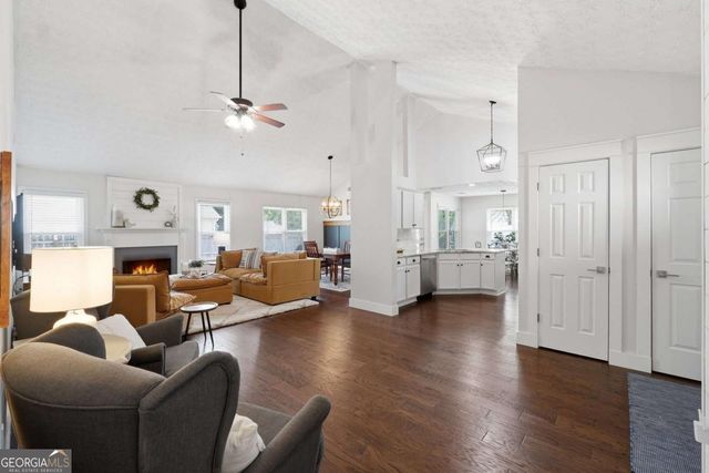 5655 Lenox Park Place, Sugar Hill, GA 30518