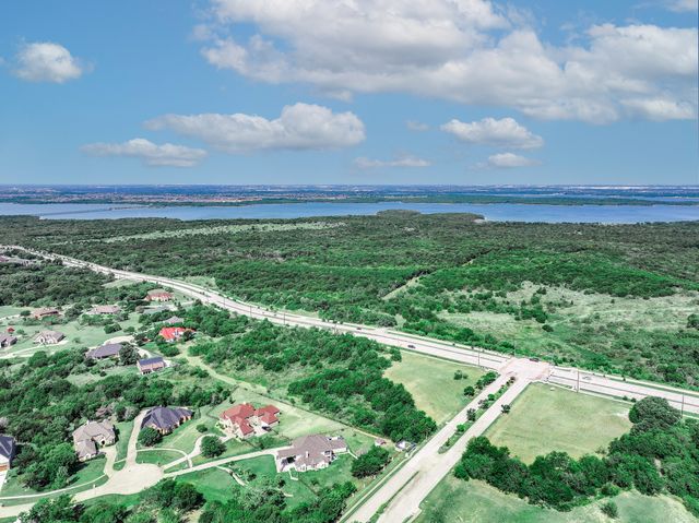 1001 Lakeview Drive, Cedar Hill, TX 75104