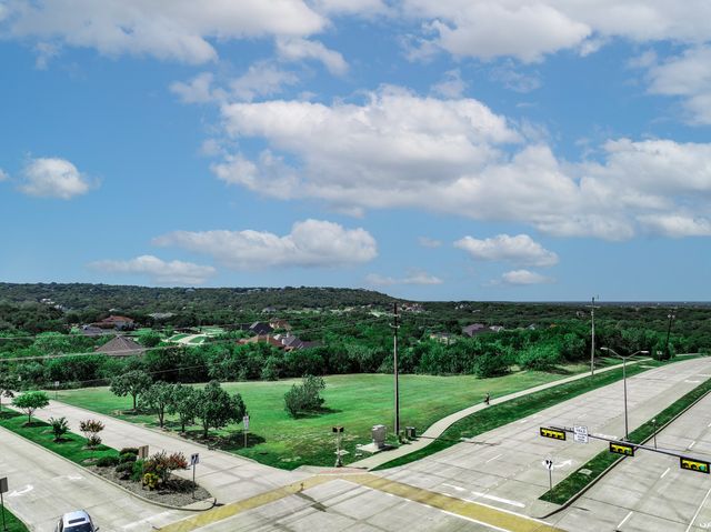 1001 Lakeview Drive, Cedar Hill, TX 75104