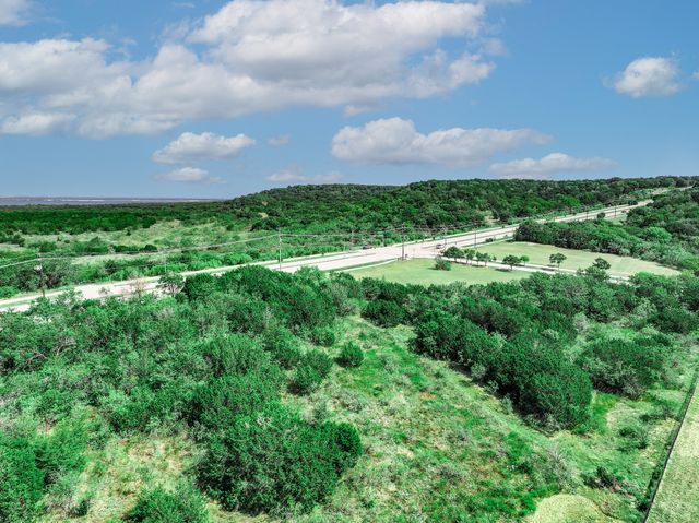 1001 Lakeview Drive, Cedar Hill, TX 75104