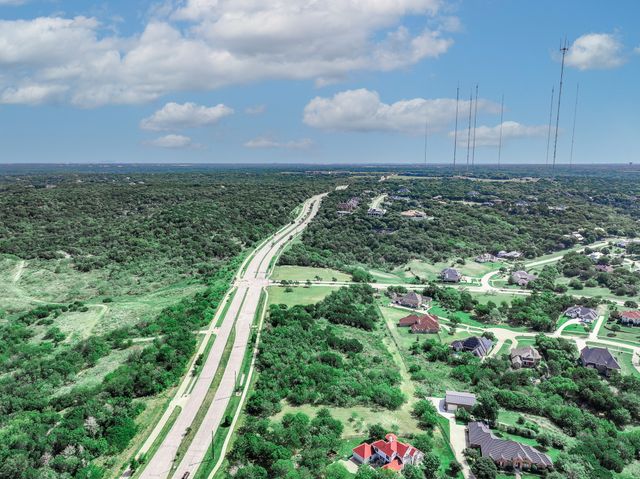 1001 Lakeview Drive, Cedar Hill, TX 75104