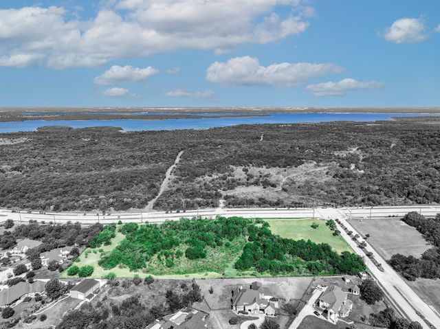 1001 Lakeview Drive, Cedar Hill, TX 75104