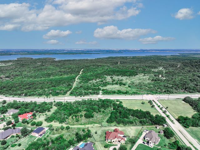 1001 Lakeview Drive, Cedar Hill, TX 75104