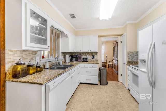 10207 Plantation Drive, Daphne, AL 36526