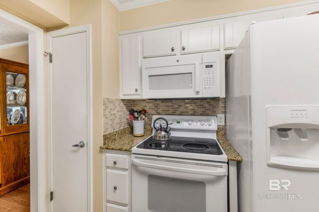10207 Plantation Drive, Daphne, AL 36526