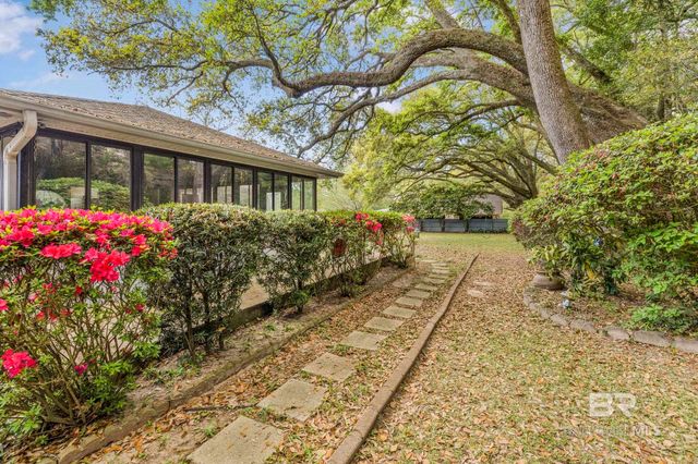 10207 Plantation Drive, Daphne, AL 36526