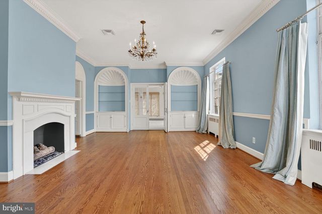 5553 LITTLE FALLS RD, Arlington, VA 22207