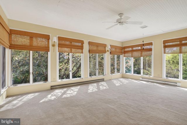 5553 LITTLE FALLS RD, Arlington, VA 22207