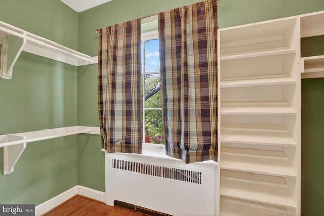5553 LITTLE FALLS RD, Arlington, VA 22207