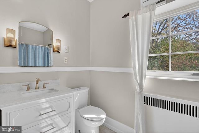 5553 LITTLE FALLS RD, Arlington, VA 22207