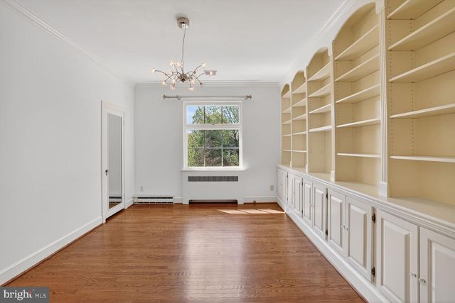 5553 LITTLE FALLS RD, Arlington, VA 22207