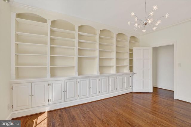 5553 LITTLE FALLS RD, Arlington, VA 22207