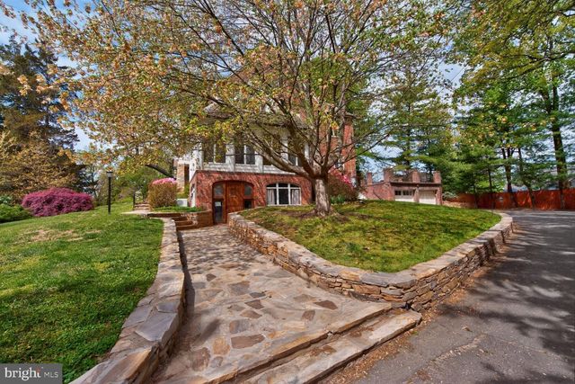 5553 LITTLE FALLS RD, Arlington, VA 22207