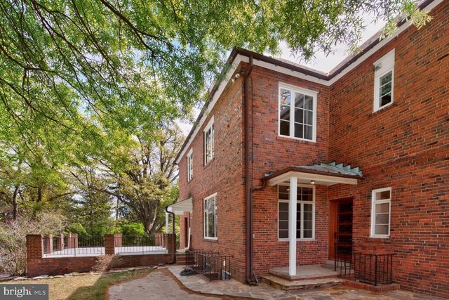 5553 LITTLE FALLS RD, Arlington, VA 22207