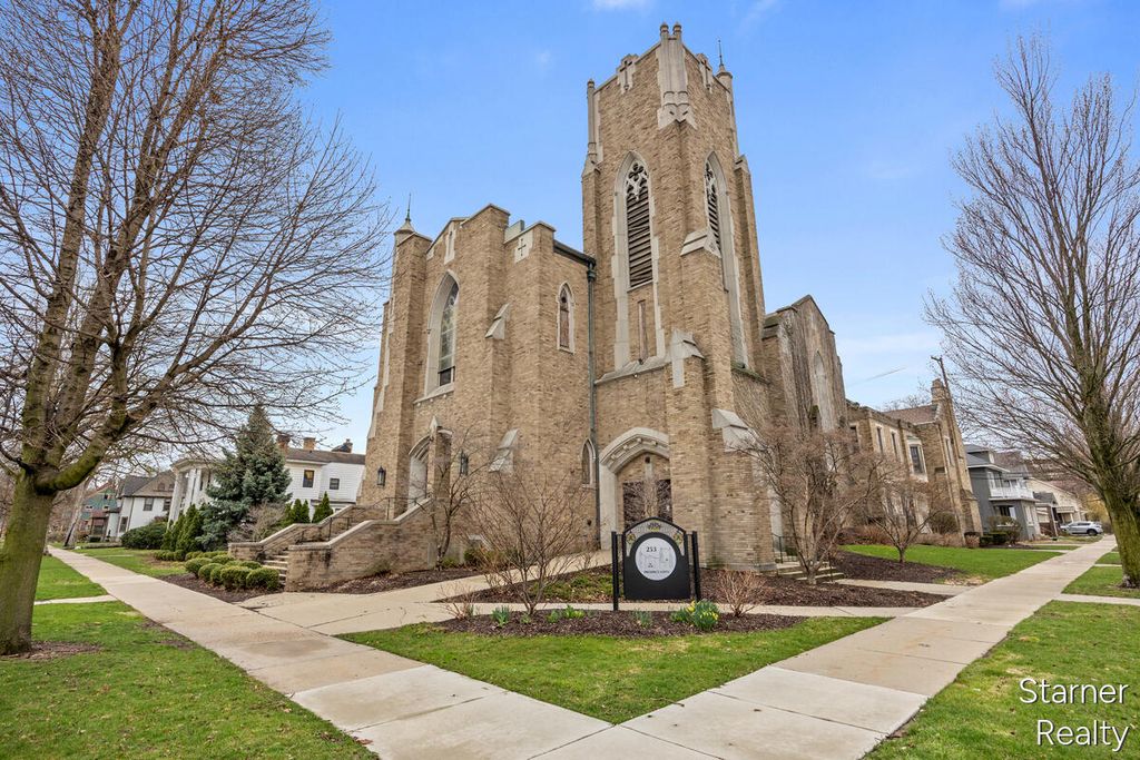 253 Prospect Avenue 309, Grand Rapids, MI 49503