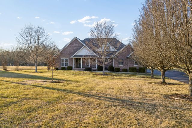 1312 Pimlico Pl, Columbia, TN 38401