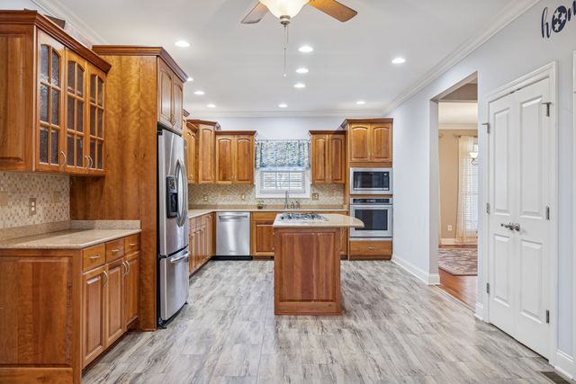 1312 Pimlico Pl, Columbia, TN 38401