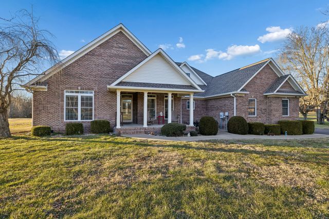 1312 Pimlico Pl, Columbia, TN 38401