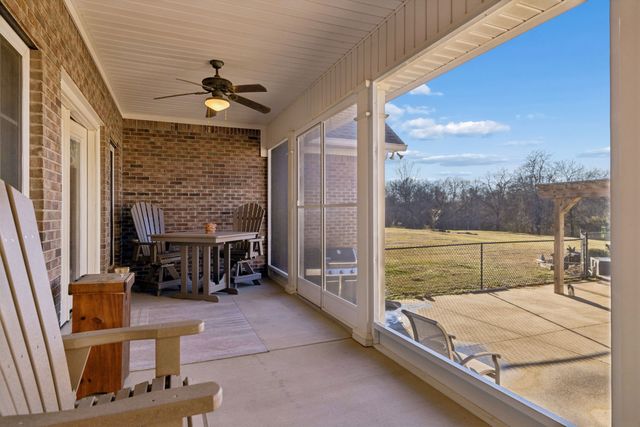 1312 Pimlico Pl, Columbia, TN 38401