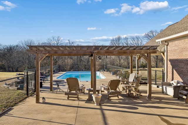 1312 Pimlico Pl, Columbia, TN 38401