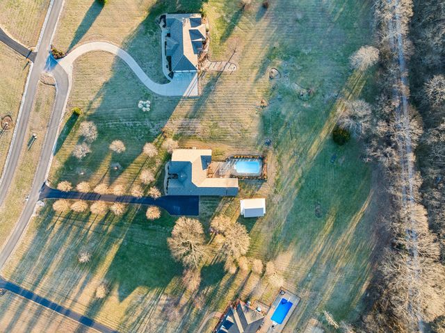 1312 Pimlico Pl, Columbia, TN 38401