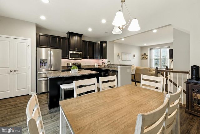 1036 NOBLE PL, Sewell, NJ 08080