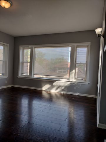 2525 E 72nd Place 2, Chicago, IL 60649
