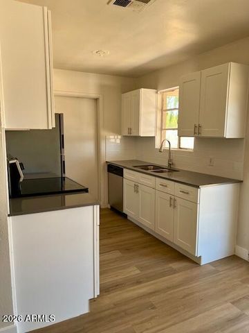 4505 W CRITTENDEN Lane, Phoenix, AZ 85031