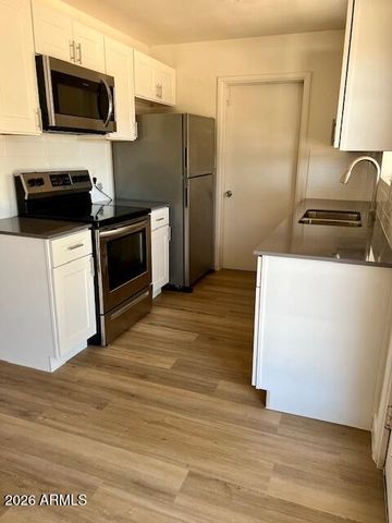 4505 W CRITTENDEN Lane, Phoenix, AZ 85031