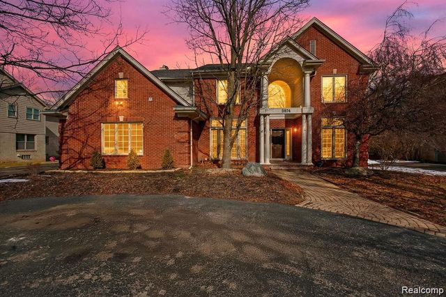 5874 Orchard Woods Drive, West Bloomfield, MI 48324