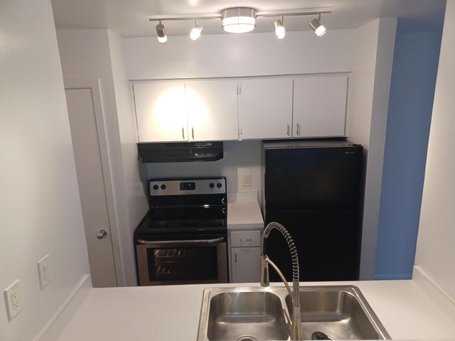 4432 Buena Vista Street 202, Dallas, TX 75205