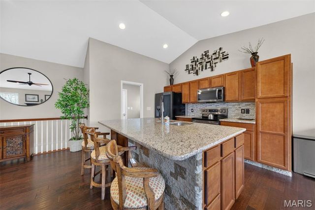 1037 Stonewick Court, Herculaneum, MO 63048