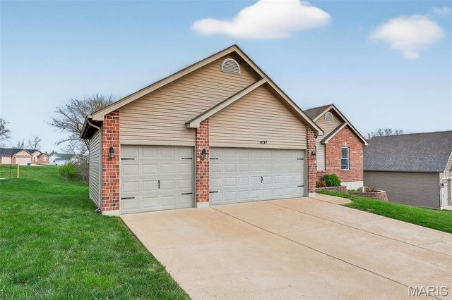 1037 Stonewick Court, Herculaneum, MO 63048