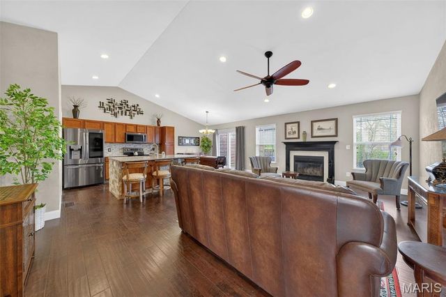 1037 Stonewick Court, Herculaneum, MO 63048