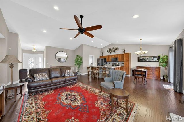 1037 Stonewick Court, Herculaneum, MO 63048
