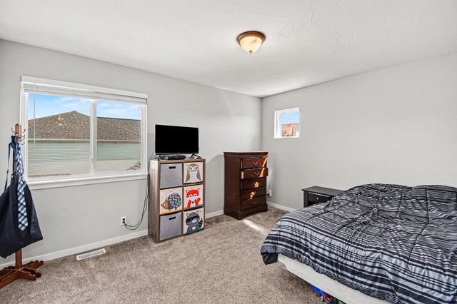 3432 Sagecrest Drive, Georgetown Twp, MI 49426