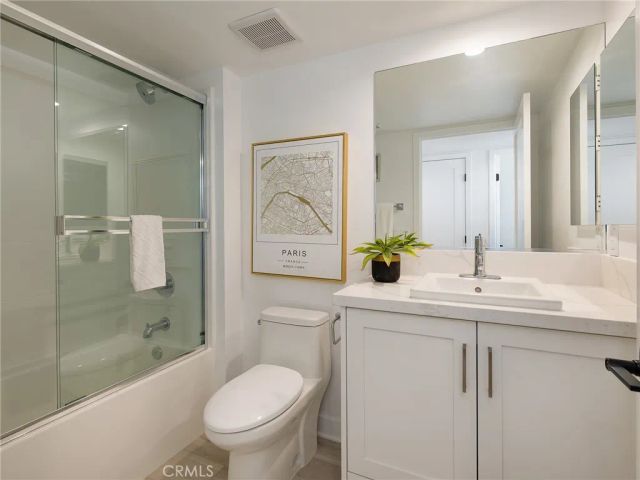 123 E 223rd 3, Carson, CA 90745