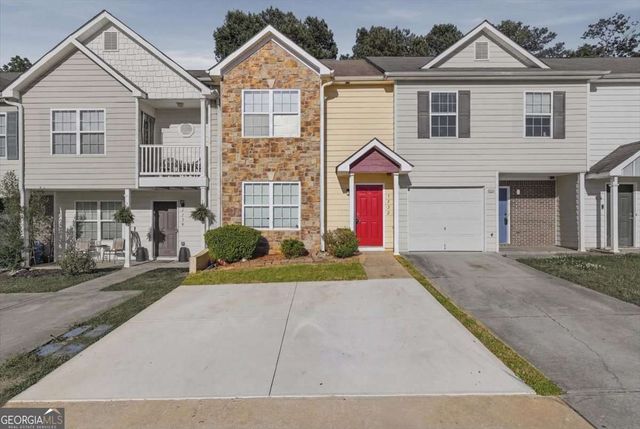 1732 Old Dogwood, Jonesboro, GA 30238