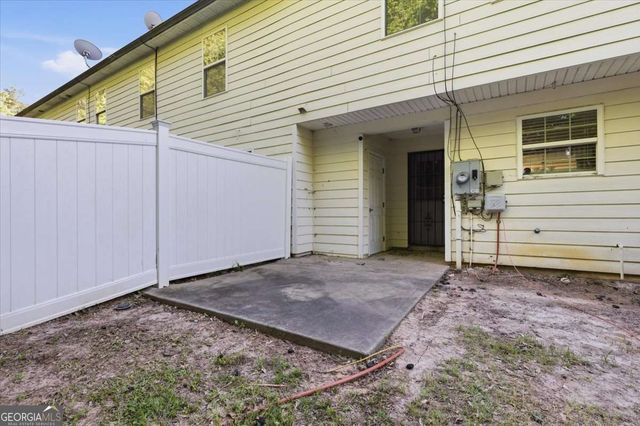1732 Old Dogwood, Jonesboro, GA 30238